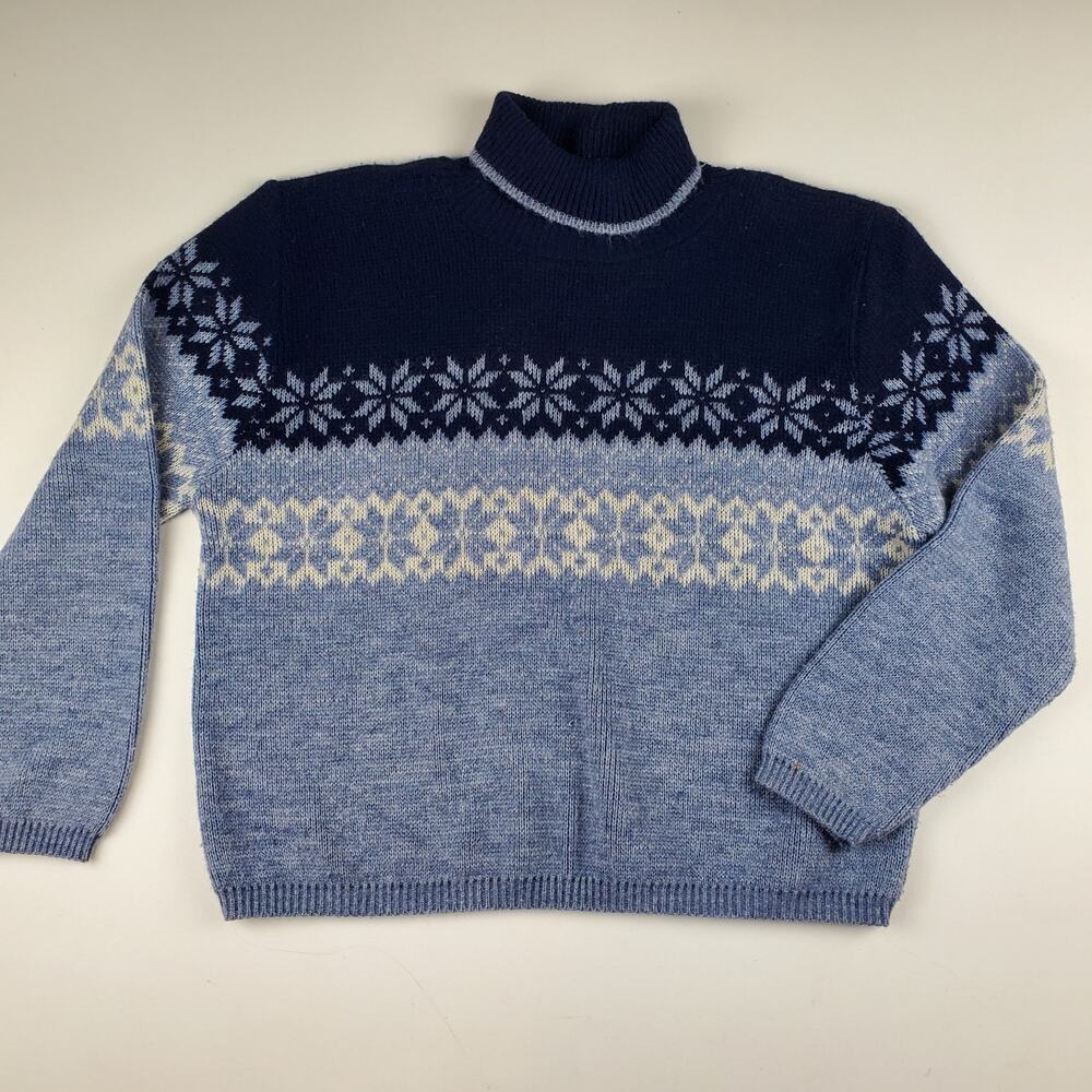 Spunky Vintage Snowflake Turtleneck Sweater Pullover Knit USA Large Winter